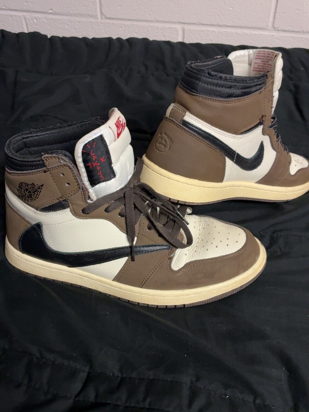 Travis Scott x Air Jordan 1 High “Cactus Jack”